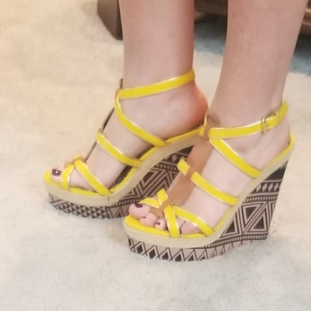 Jessica Simpson wedges size 10 brand new